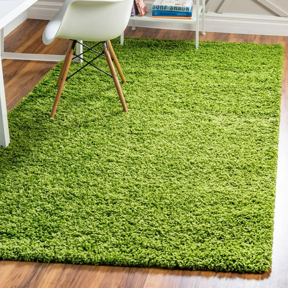 Unique Loom Solid Shag Collection Area Rug (6' 1" x 9' Rectangle Grass Green)