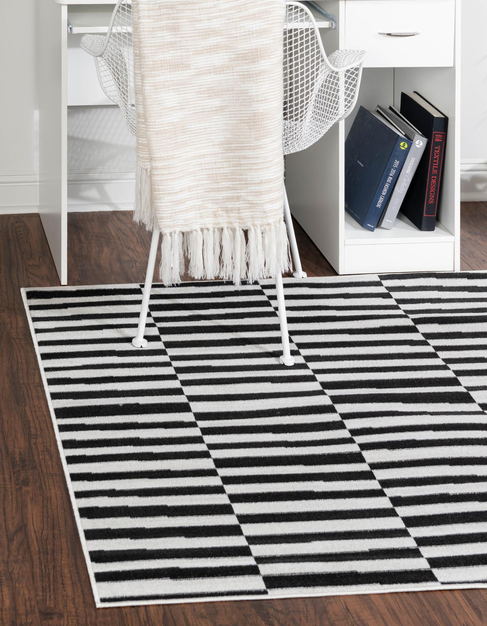 Unique Loom Striped Williamsburg Rug Black/Ivory 4' 1" Square Hand Made Striped MidCentury