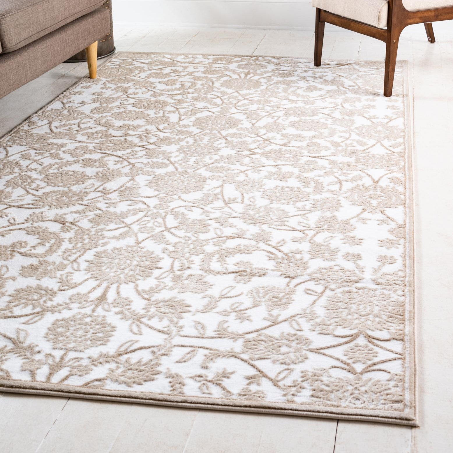Ivory Floral Rectangular Stain-Resistant Synthetic Rug, 10x13 ft