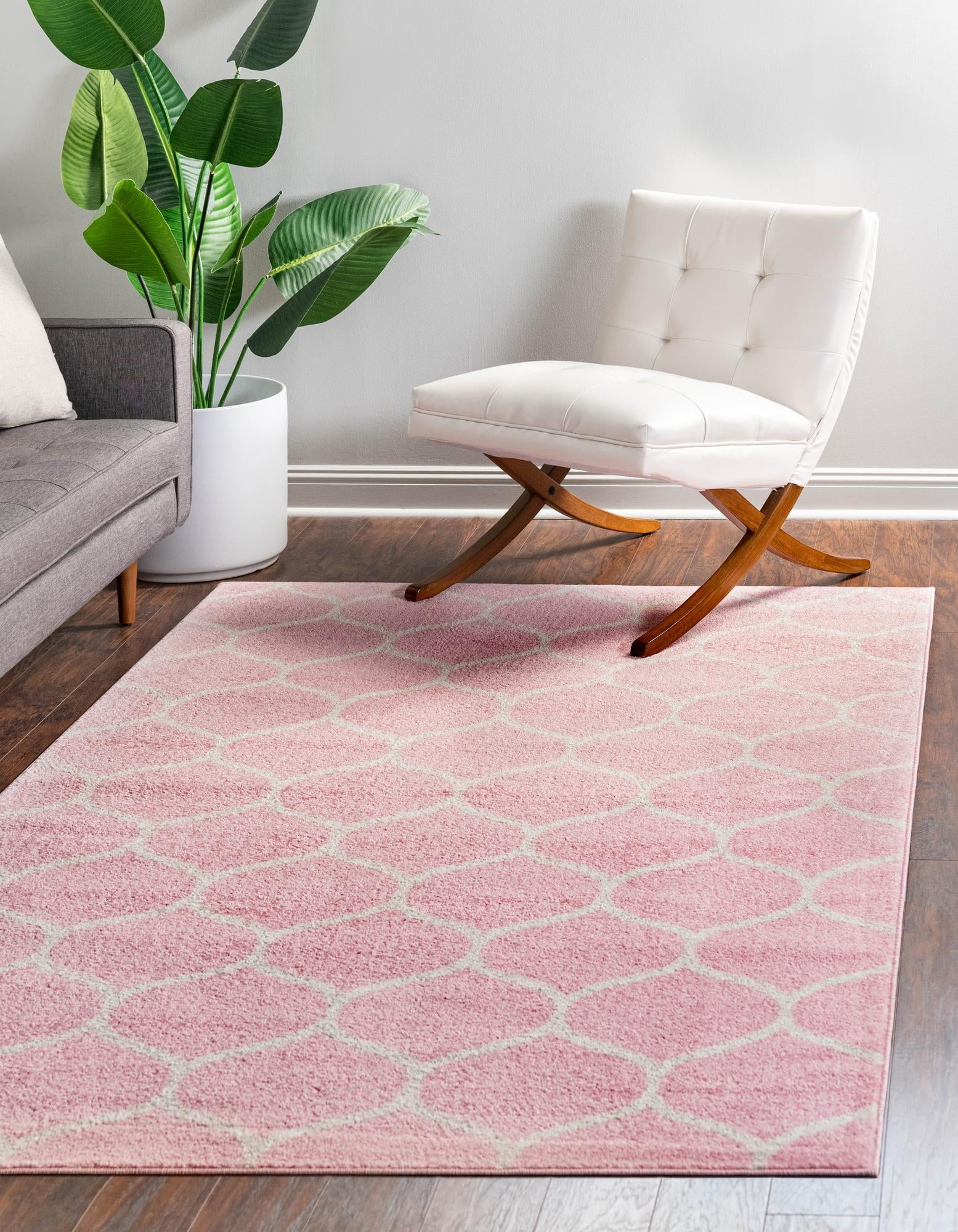 Easy-Care Pink Trellis Synthetic Area Rug 4' x 6'