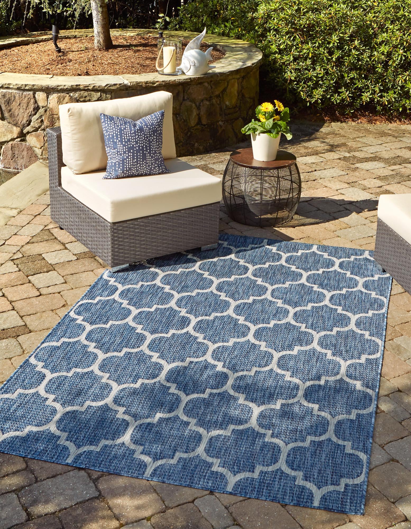 Unique Loom Outdoor Solid Collection Area Rug (7' 10" x 11' 4