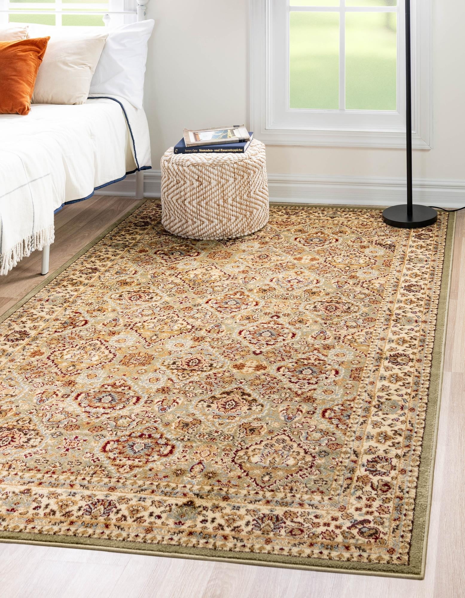 Elegant Damask Light Green Synthetic Area Rug 7' x 10'