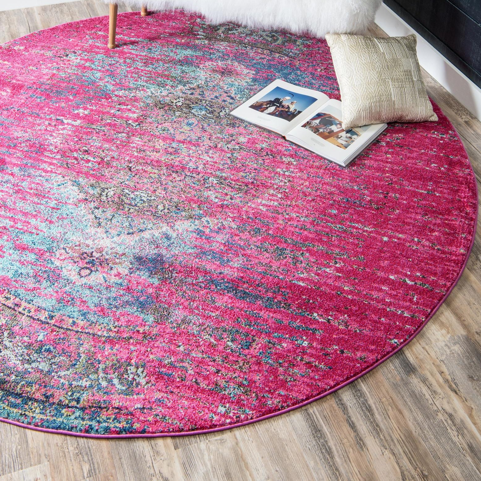 Fuchsia Round Medallion Easy Care Synthetic Rug