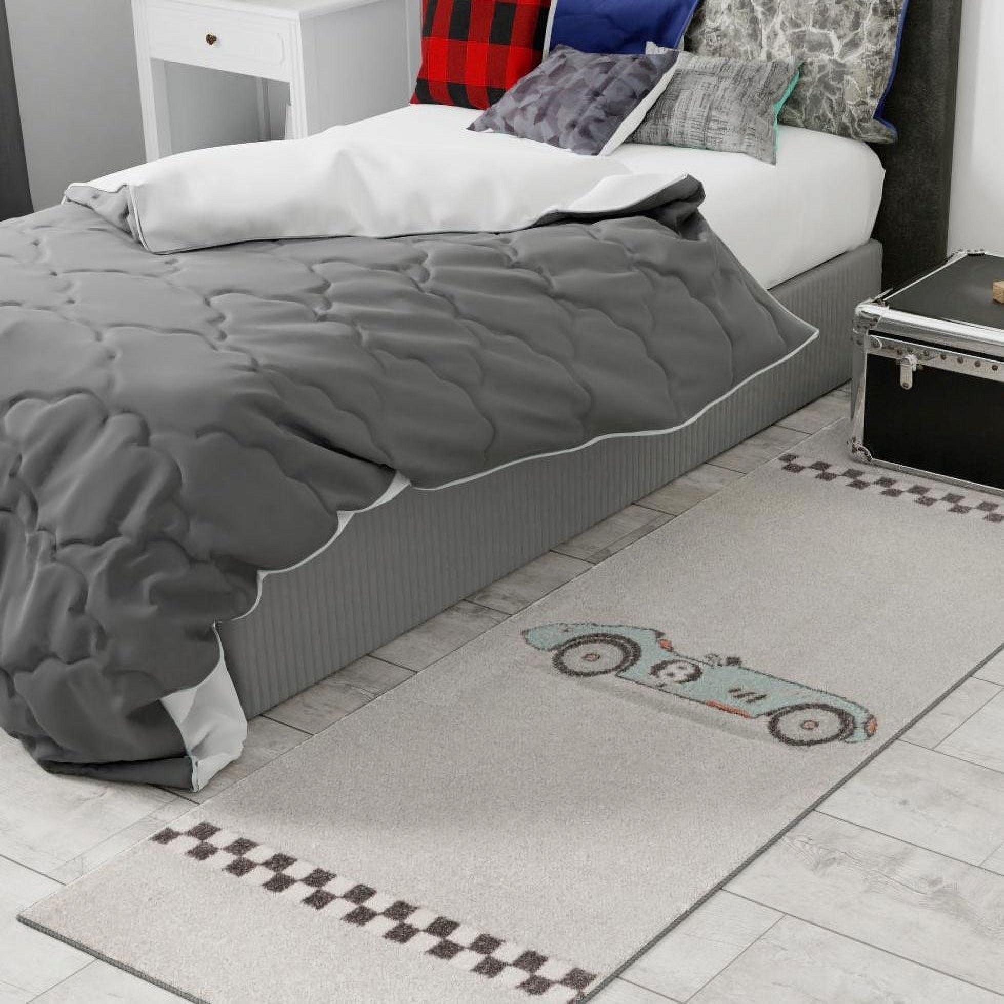 Gray Synthetic Easy Care Stain-resistant Kids Runner Rug