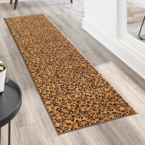 Unique Loom Wildlife Collection Area Rug - Leopard (2' 7" x 10' Runner Light Brown/Black)