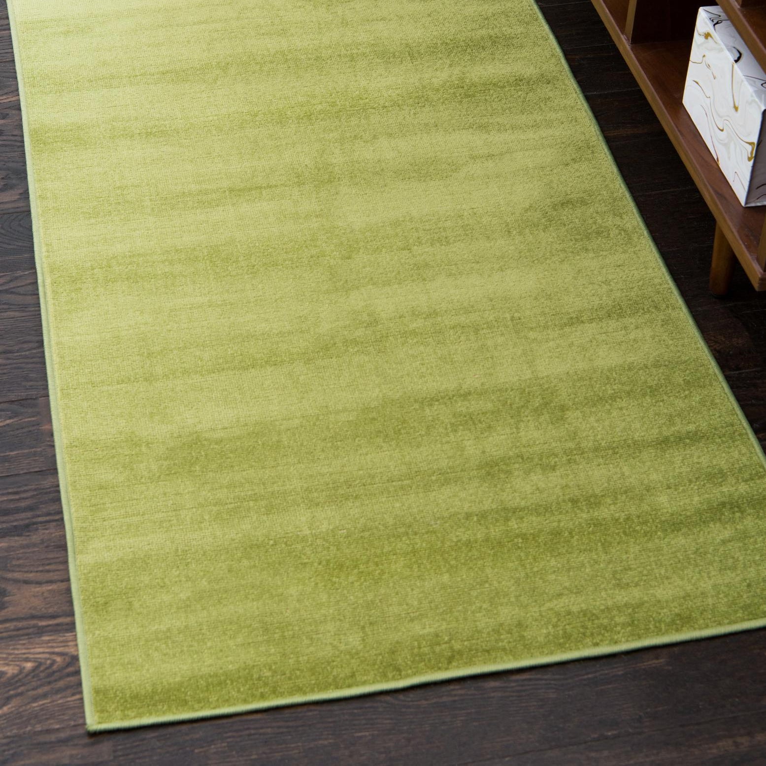 Unique Loom Williamsburg Collection Area Rug - Solid (2' 9" x 9' 10" Runner Green)