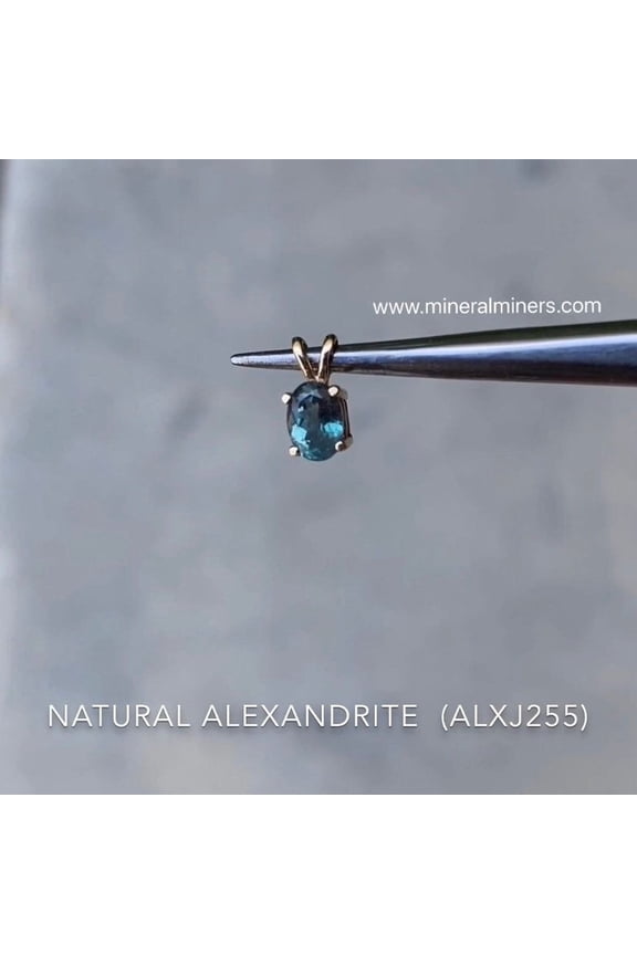 Unique oval cut alexandrite necklace Solid 14k gold solitaire pendant Women personalized gemstone necklace Handmade jewelry gift for wife