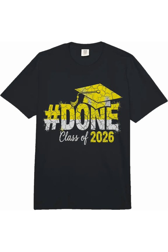 Unisex Adult Distressed Hashtag Done Class of 2026 Graduation T-Shirt