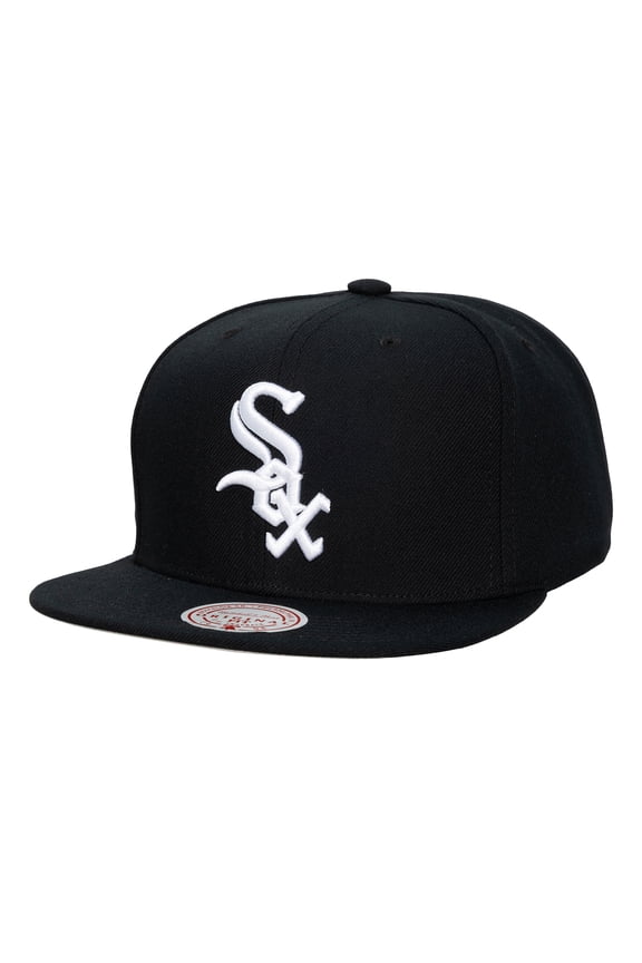 Unisex Mitchell & Ness  Black Chicago White Sox Side Logo Snapback Hat