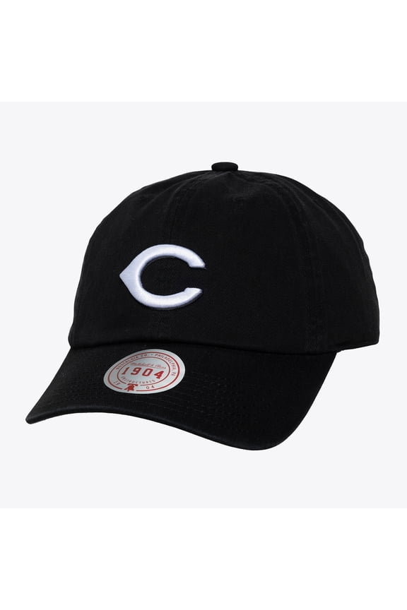 Unisex Mitchell & Ness Black & White Cincinnati Reds 1904 Strapback Adjustable Hat