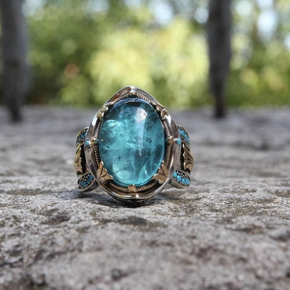 Unisex Two-Tone Carved Gemstone Alloy Ring: Geometric Design Statement Jewelry for Everyday Wear