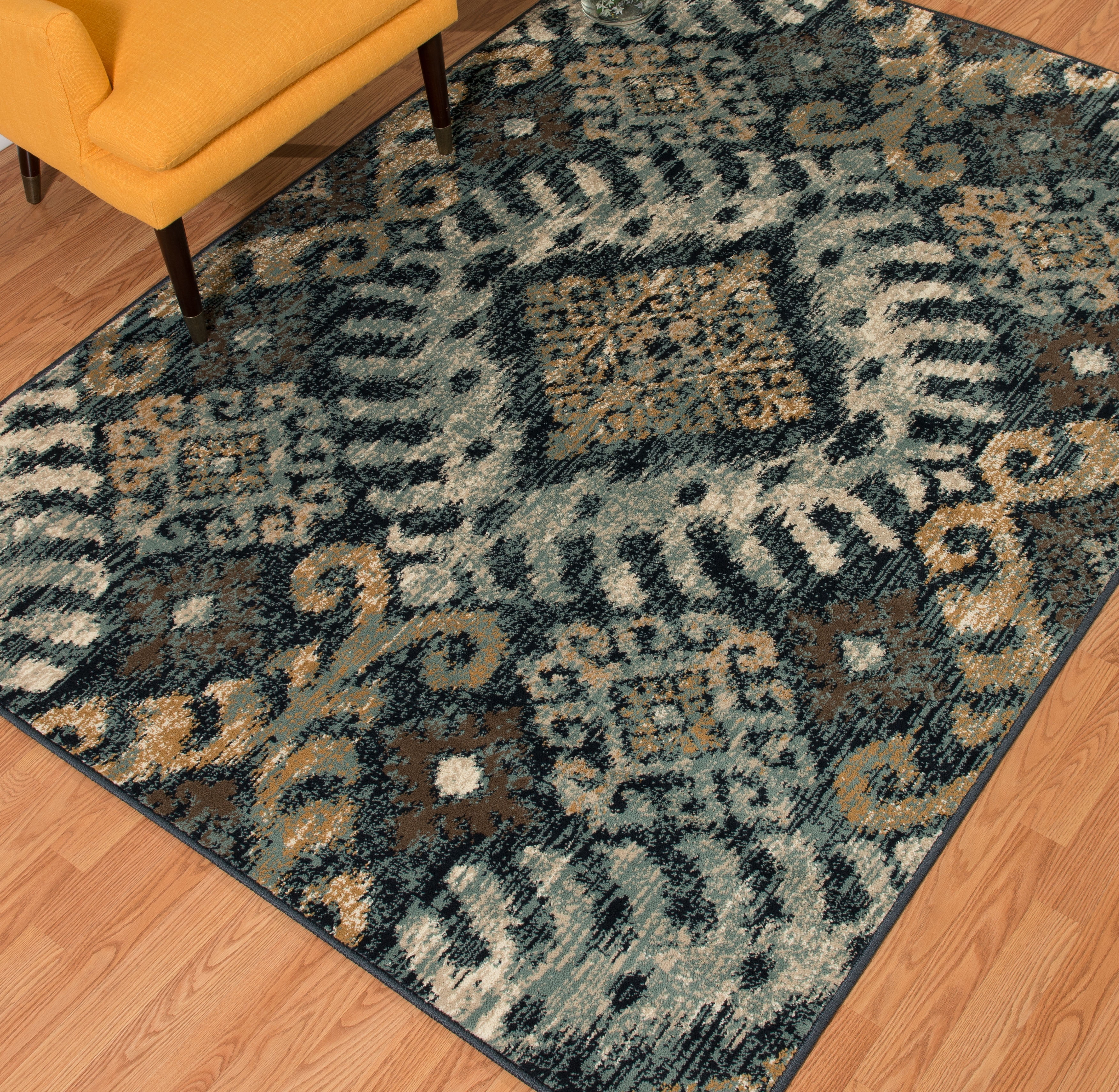 United Weavers Amarna Verazanno Distressed Navy Woven Olefin Area Rug or Runner
