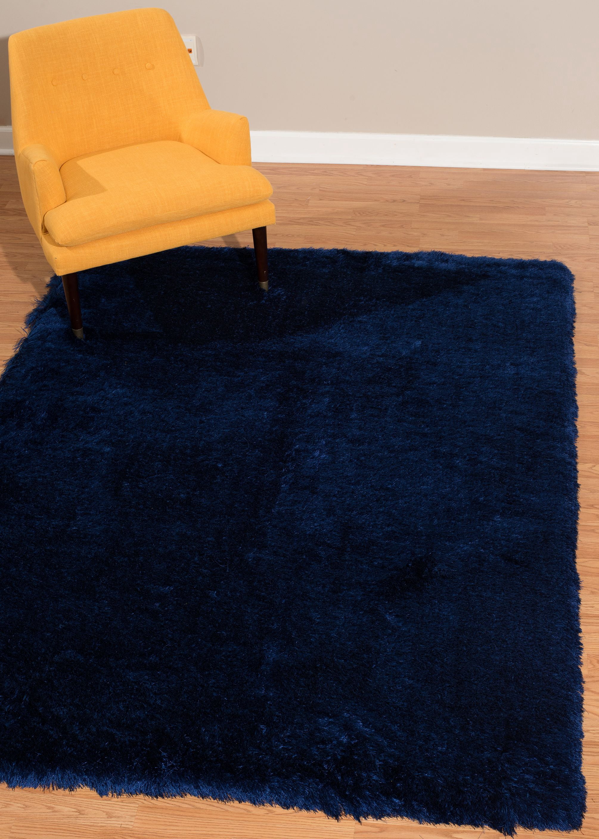 United Weavers Benella Persia Navy Woven Polyester Shag Area Rug