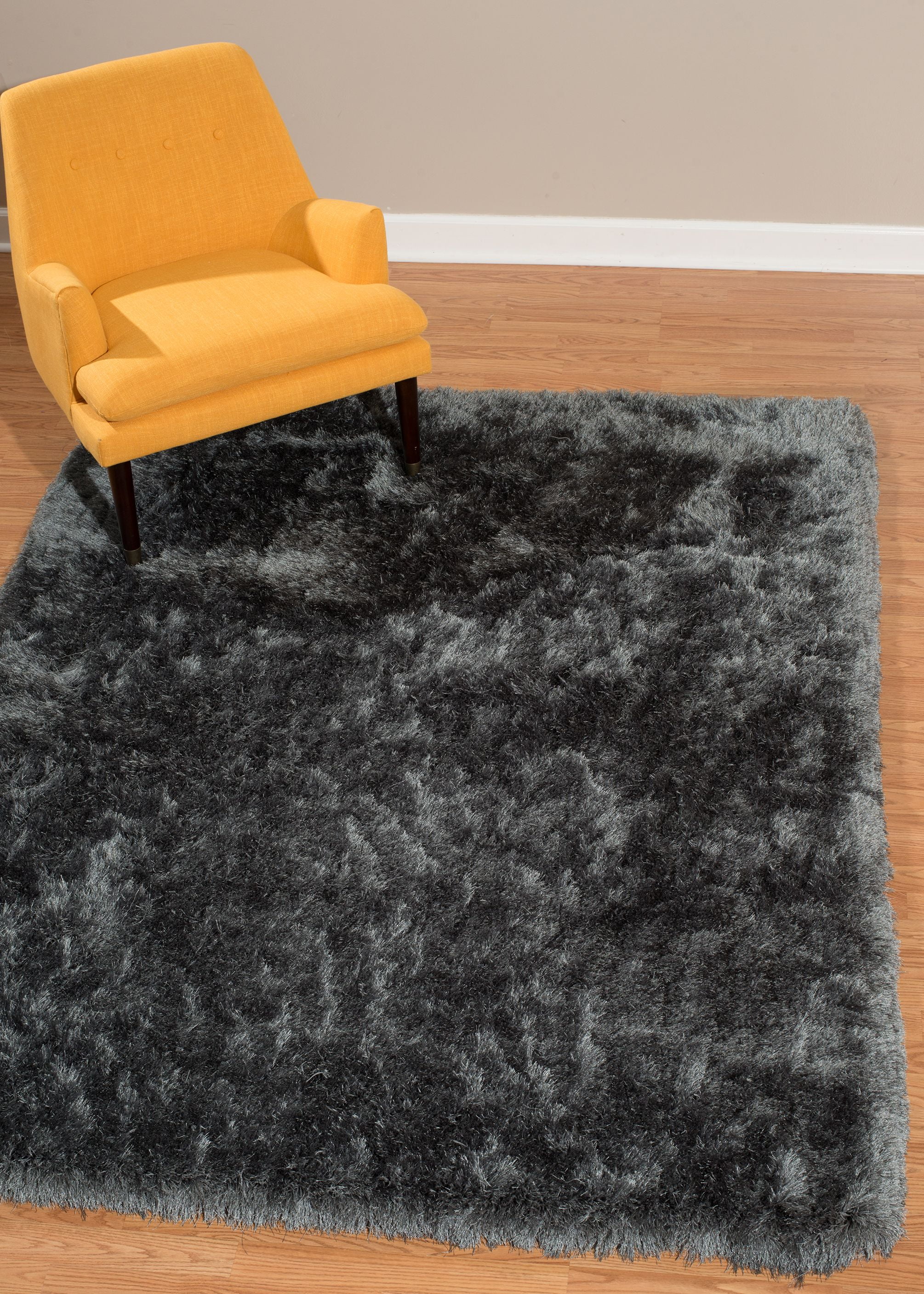 United Weavers Benella Siena Dark Grey Woven Polyester Shag Area Rug