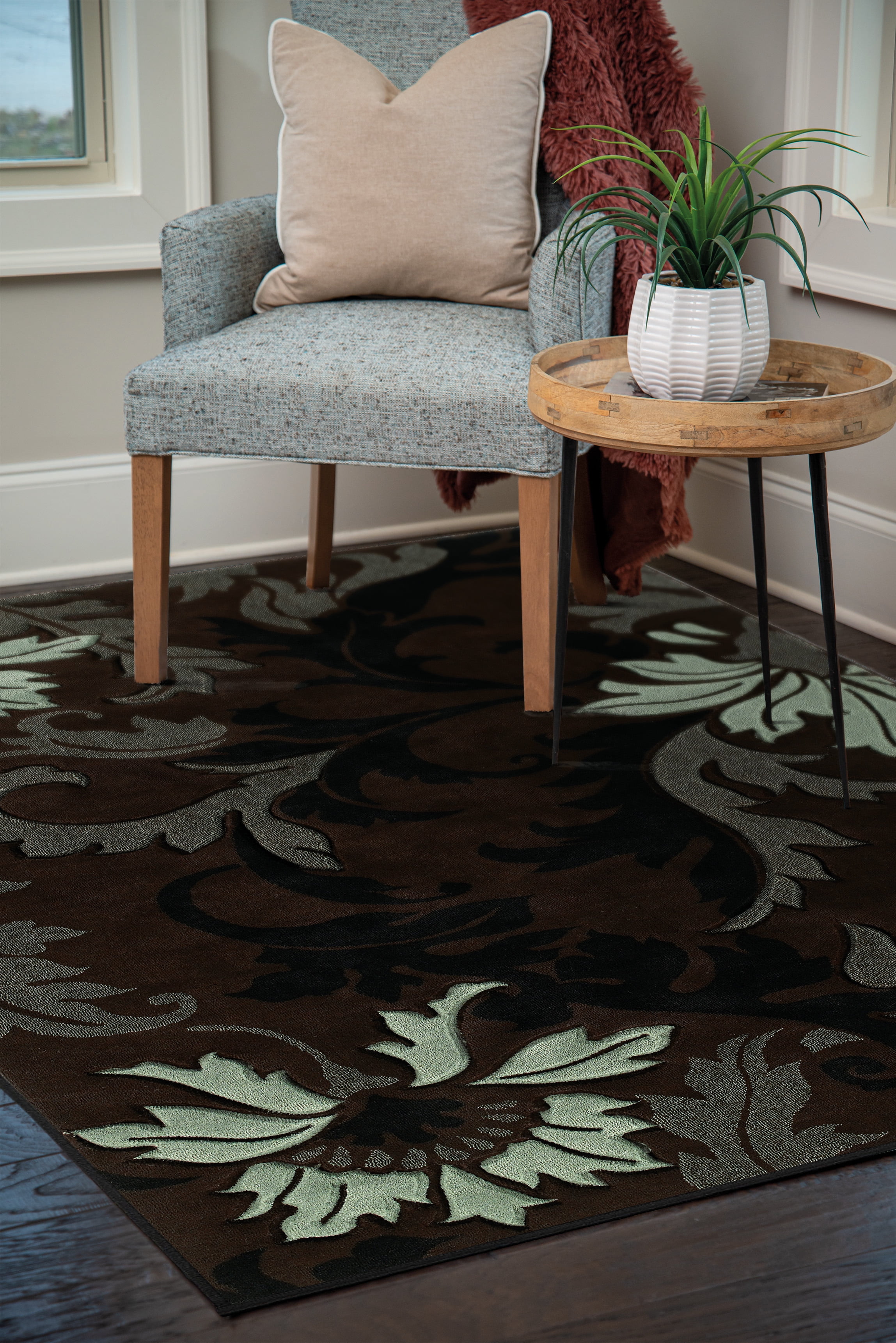 United Weavers Charlize Nur Floral Smoke Blue Woven Polypropylene Area Rug or Runner