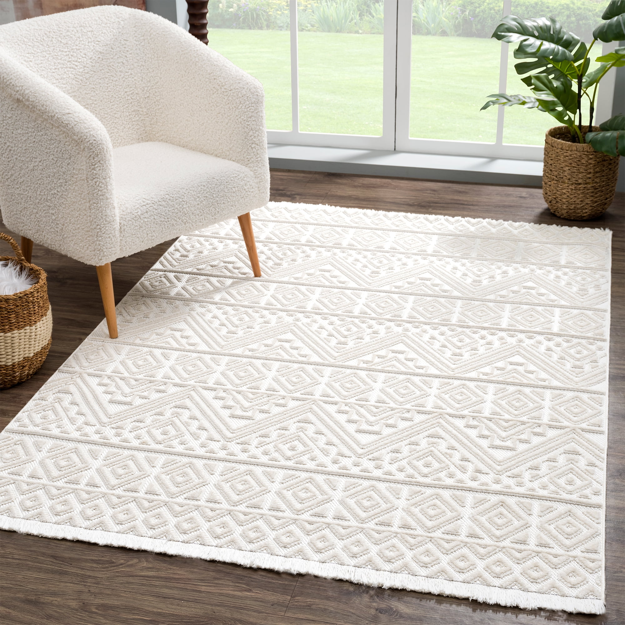 United Weavers Keya Sofi Modern Geometric Area Rug, White, 5'3" x 7'2"