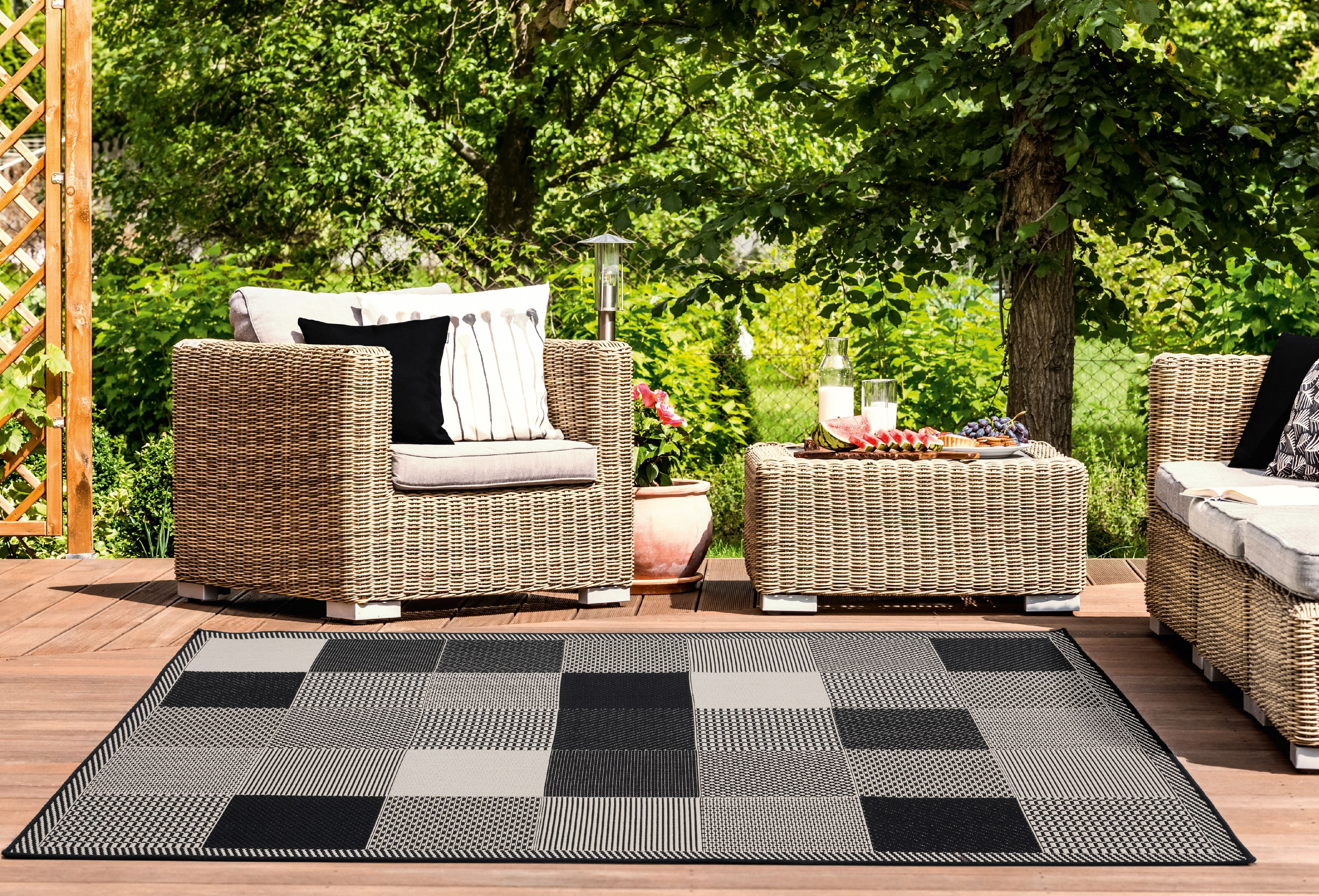 United Weavers Mali Dabeda Contemporary Geometric Area Rug, Black, 5'3" x 7'6"