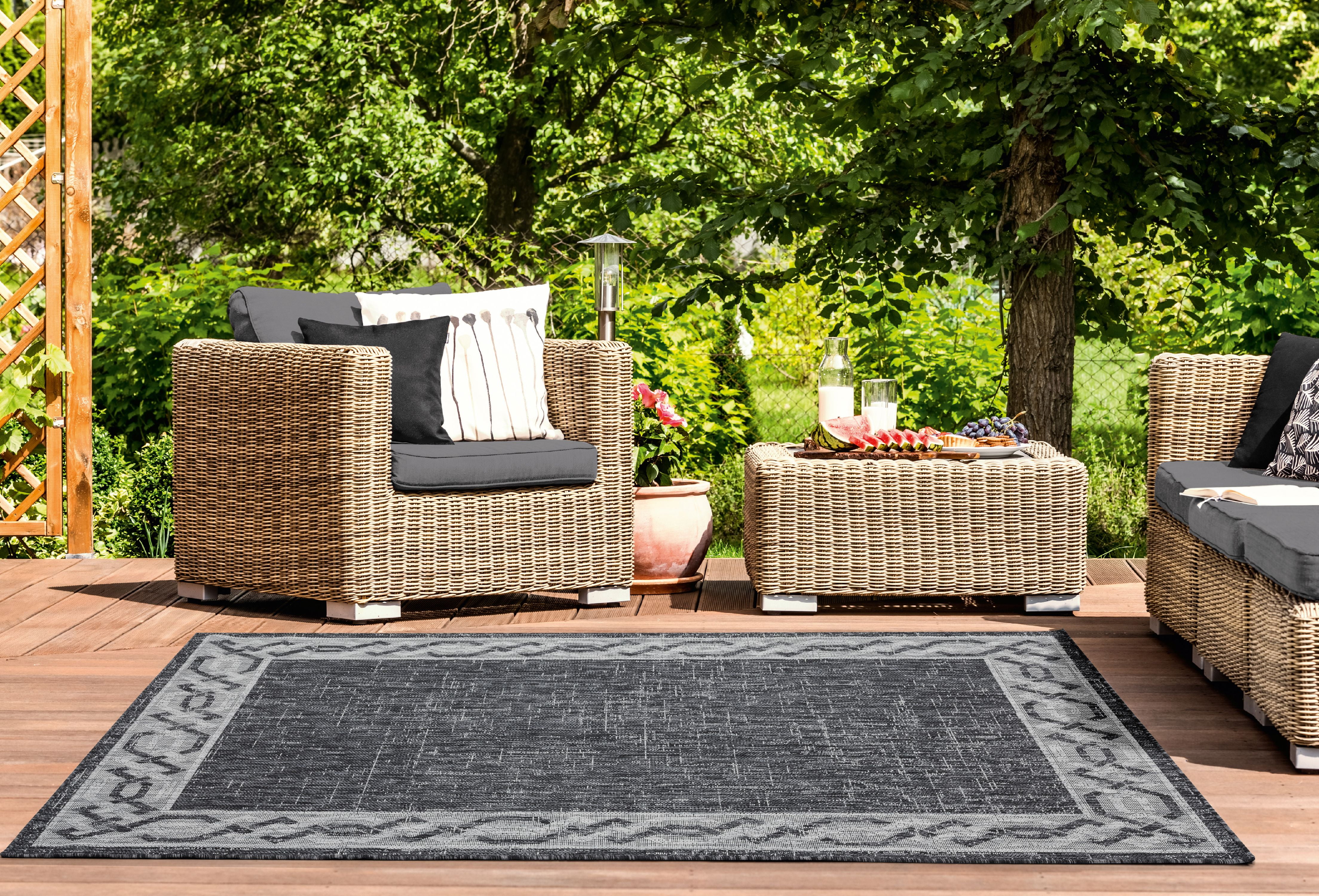 United Weavers Mali Parmalee Traditional Border Area Rug, Black, 5'3" x 7'6"