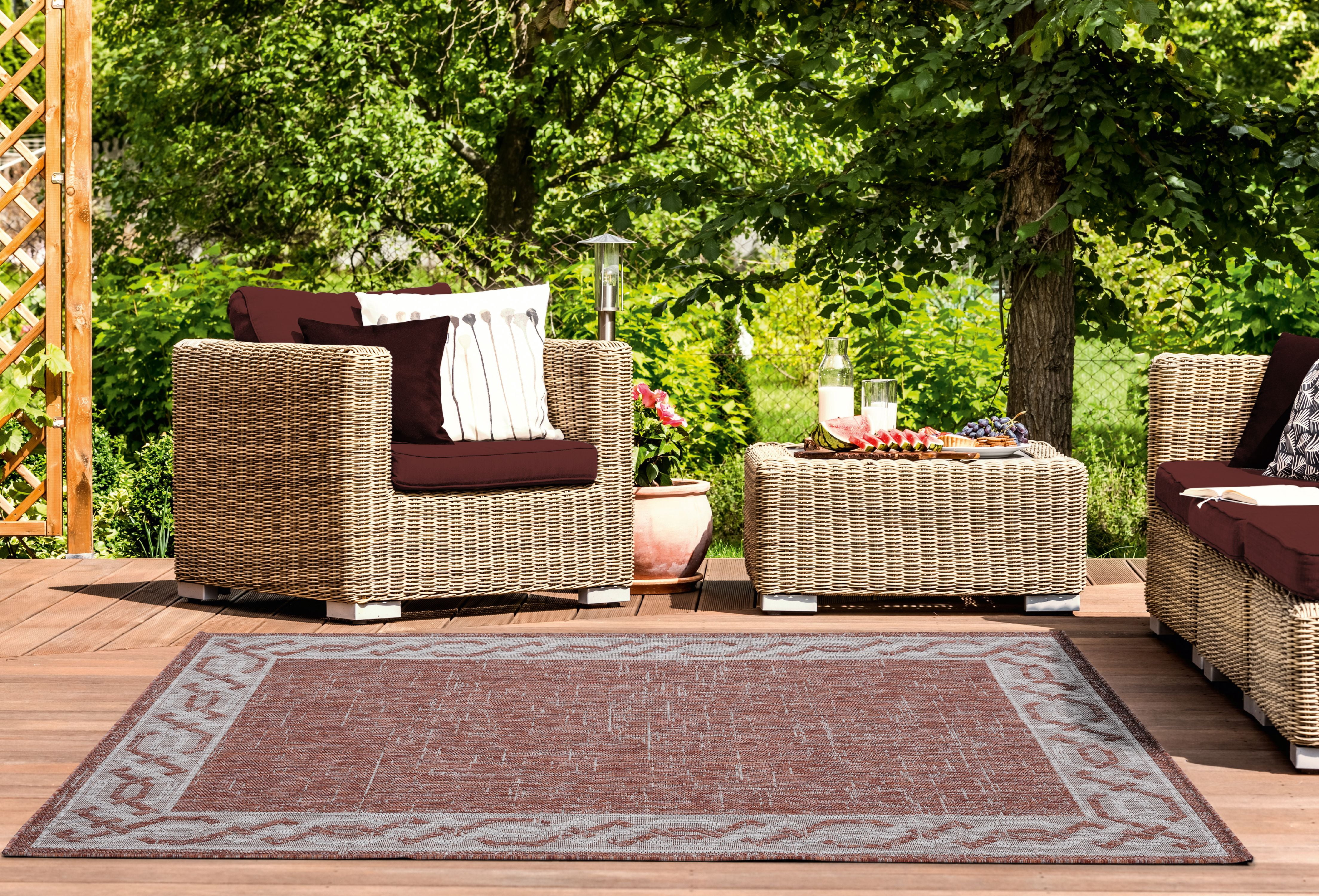 United Weavers Mali Parmalee Traditional Border Area Rug, Red, 7'10" x 10'6"