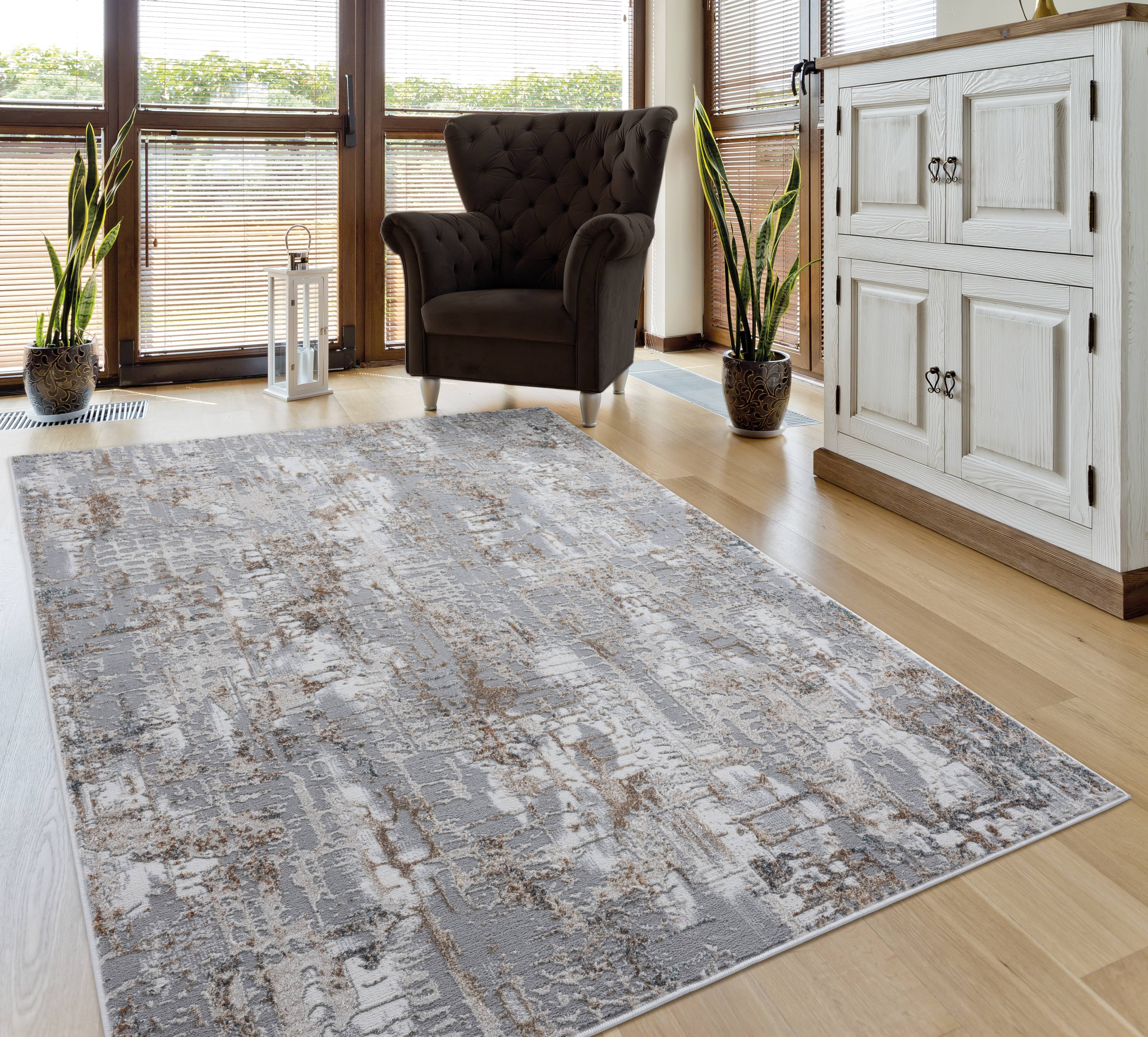 United Weavers of America Grey/Beige Abstract Accent Rug, 2' x 3'