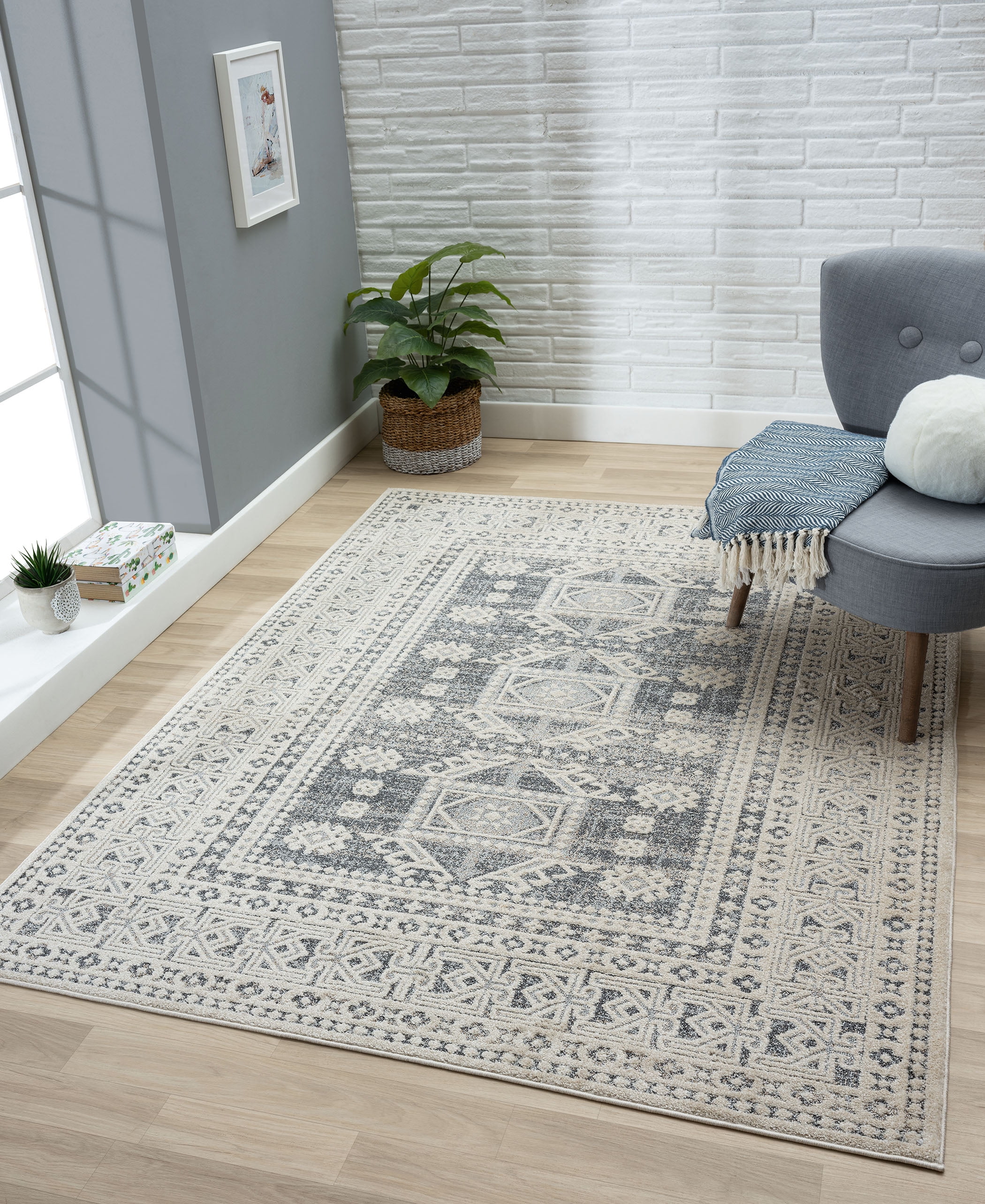 United Weavers of America Milana Transitional Border Area Rug, 5' 3" x 7' 2"