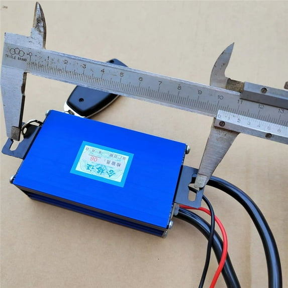 Universal 12V 200A Integrated Wireless Car Battery Isolator w/2x Remote Control