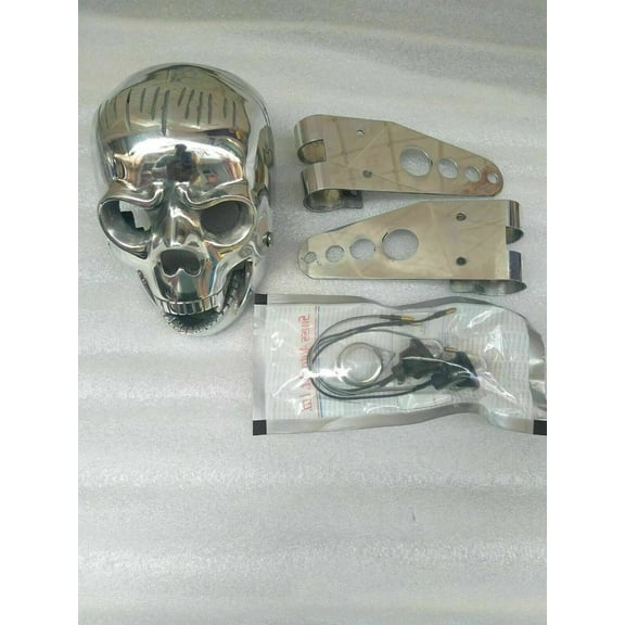 Universal Skull Cracked Headlight With Light In Eyes Motorcycle Light