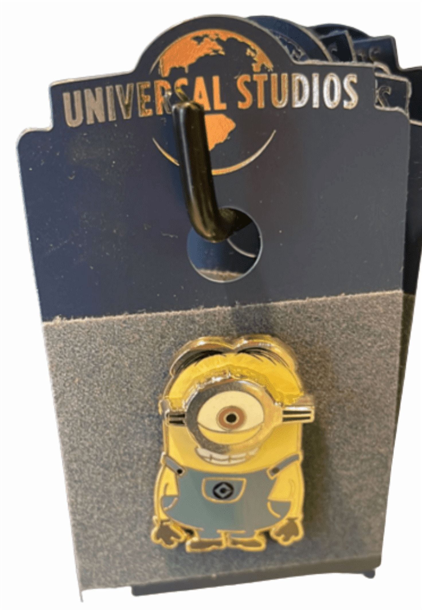 Universal Studios Despicable Me Minions Pin New With Card - Walmart.com