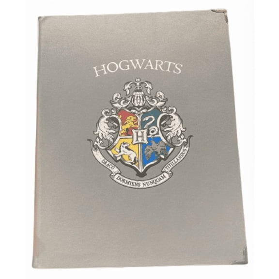 Universal Studios Harry Potter Hogwarts Crest Padfolio New With Tag