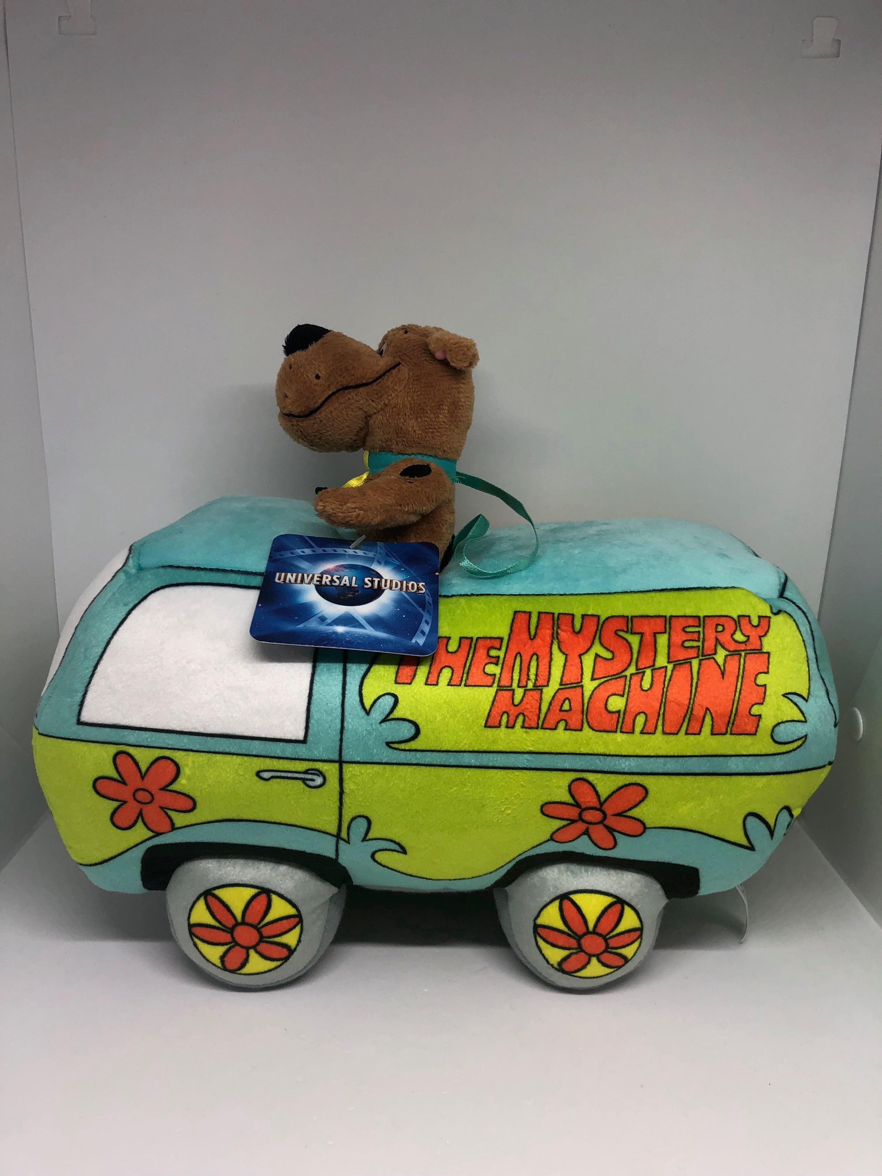 Universal Studios Scooby Doo in The Mystery Machine Plush New with
