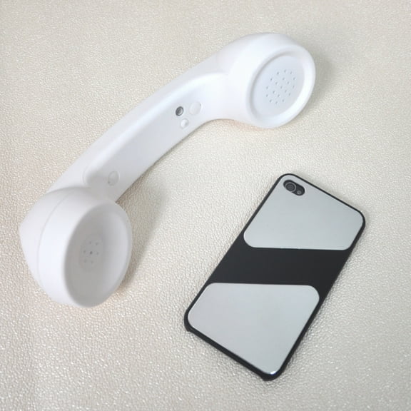 Universal Wireless External Handset This Retro Telephone Handset Is Made of ABS The Cordless Telephone Handset Is Connected Via Bluetooth Mobile Phone Handset Bluetooth White