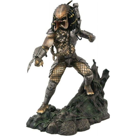 Unmasked Predator Collectible PVC Statue