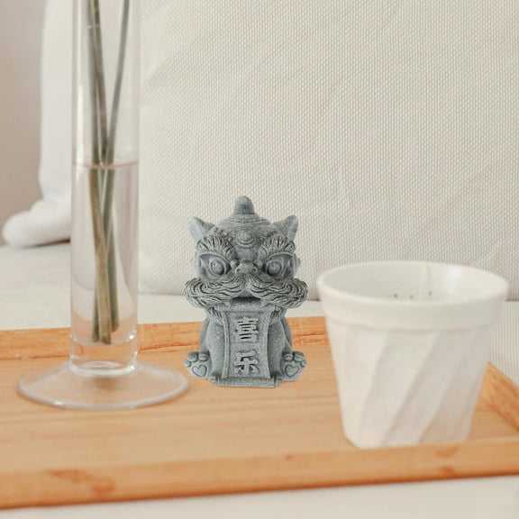 Uonlytech Vintage Style Grey Resin Lion Figurine for Desktop and Shelf Decoration