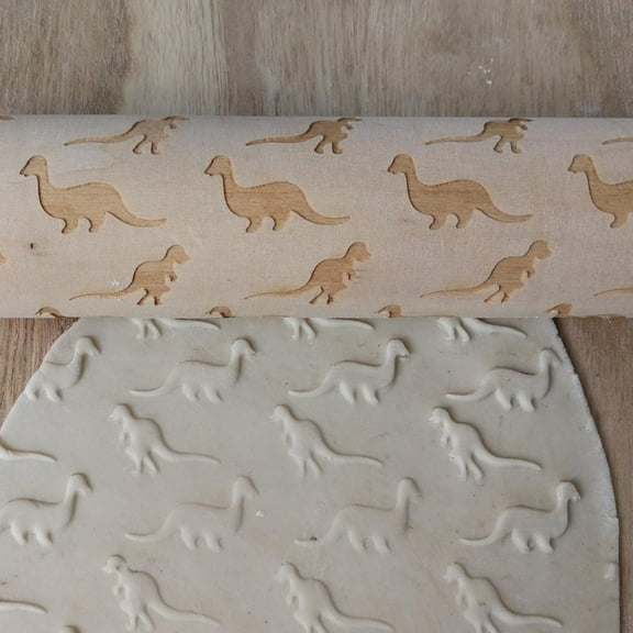 Uonlytech Home Use Wood Dinosaur Rolling Pin for Cookie Dough Pizza and Fondant Baking