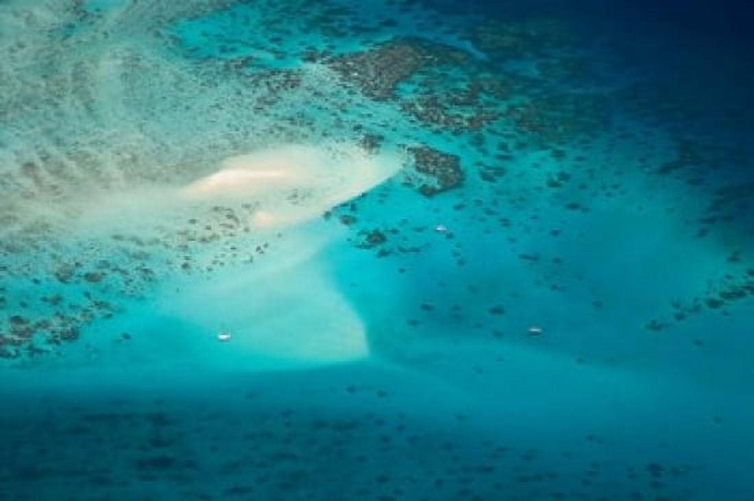 Upolu Cay and Dive Boats Great Barrier Reef Marine Park Australia Canvas Art - David Wall DanitaDelimont (26 x 17)