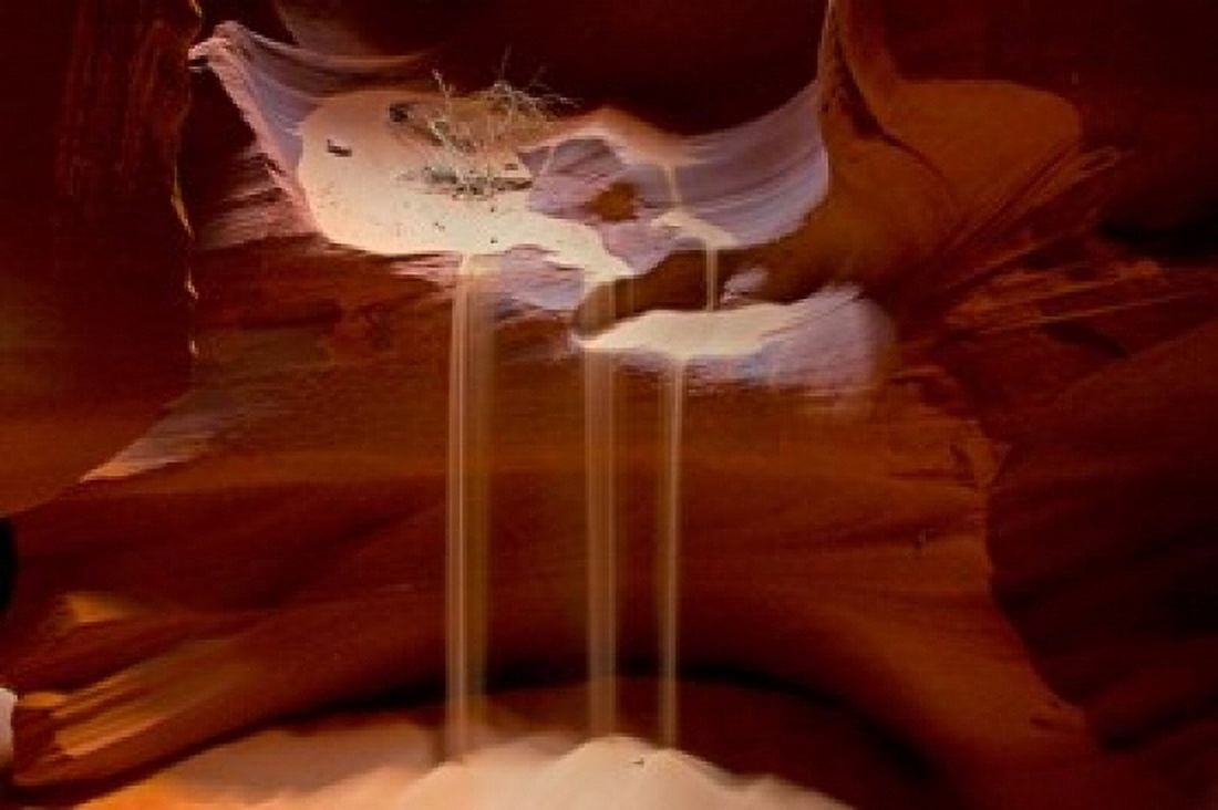 Upper Antelope Canyon Rocky Ledge Canvas Art - Jaynes Gallery DanitaDelimont (17 x 11)