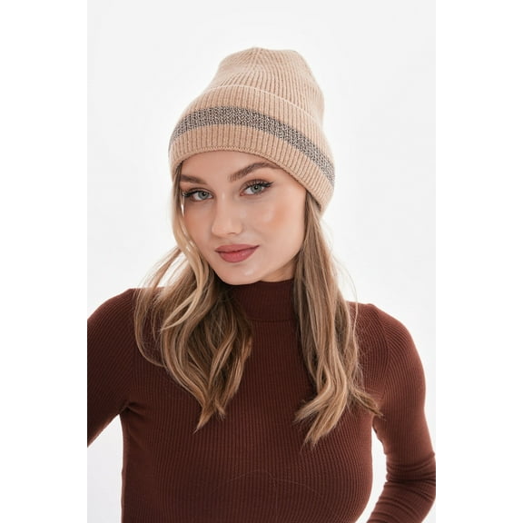 Urban Essential Women's Plain Beanie