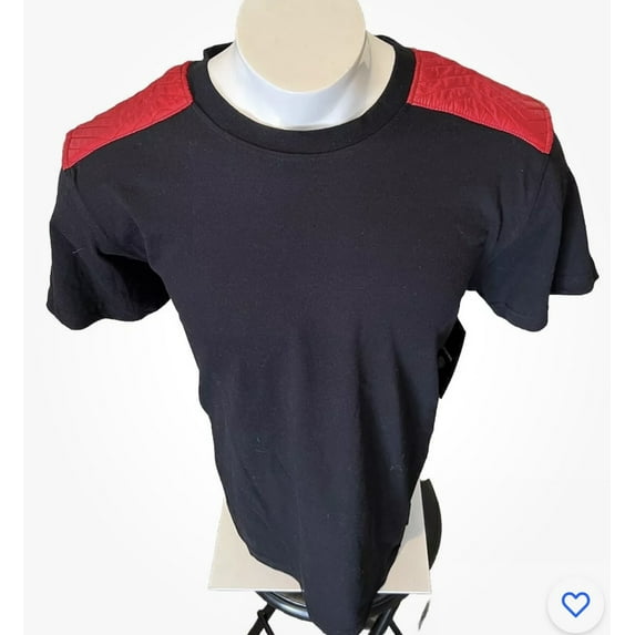 Urban Outfitter Model T-shirt