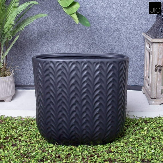 {Quade Oval Ceramic Pot with Arrow Pattern- Modern Decorative Planter for Indoor Plants, Flower Vase, Home and Office Decor-Black}