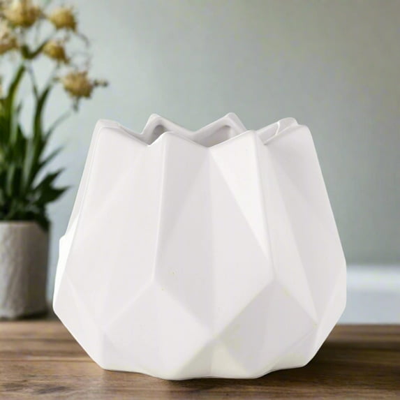 Isari Sloped Geometric Ceramic Planter
