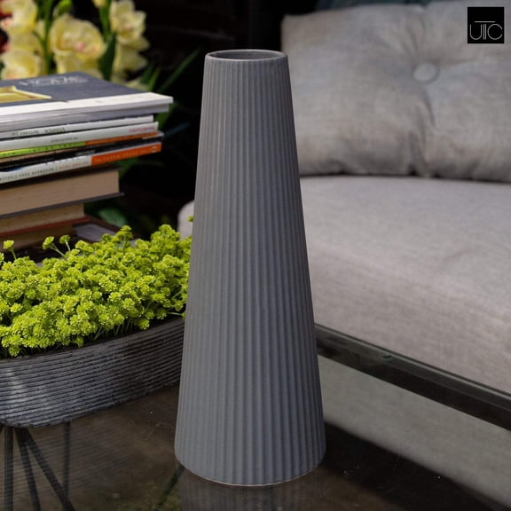 Vahlia Embossed Column Ceramic Vase