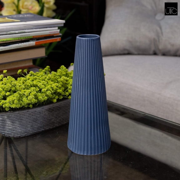 Vahlia Embossed Column Ceramic Vase