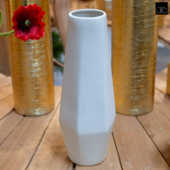 Urban Trends Ceramic Round  Vase
