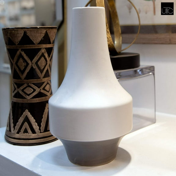 Urban Trends Collection 31842 Stoneware Round Vase with Long Neck - Gded Rim Base Tapered Bottom, Matte & White - Large