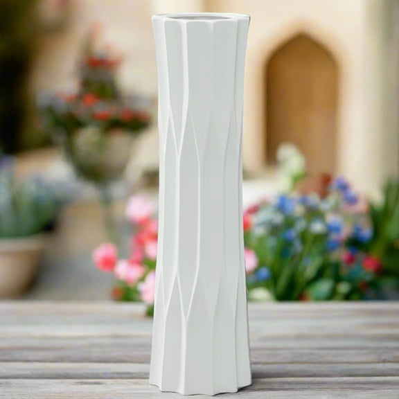 Kaia Ceramic Embossed Diamond Vases