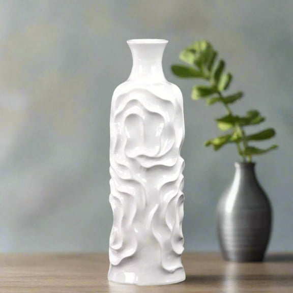 Maya Wrinkled Ceramic Vase