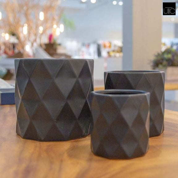Urban Trends Collection Ceramic Round Pot with Embossed Diamond Pattern Design Body, Set of 3, Black