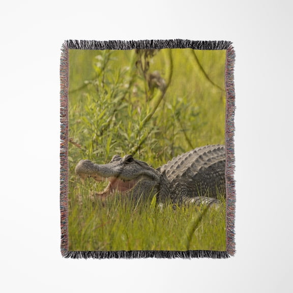 Usa, Louisiana, Vermilion Parish. Alligator In Grass. , Woven Blanket