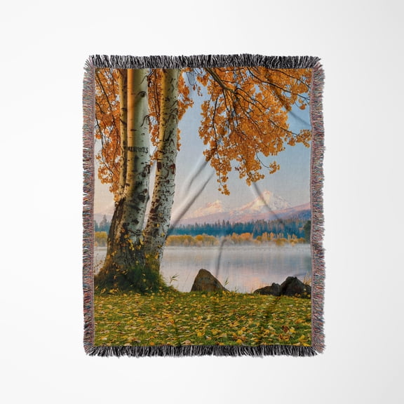 Usa, Oregon, Bend, Fall At Black Butte Ranch In Central Oregon, Woven Blanket