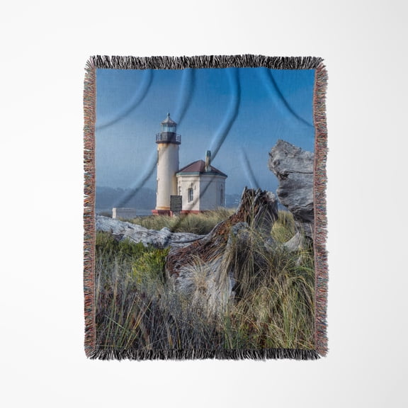 Usa, Oregon. Scenic Of Umpqua River Lighthouse., Woven Blanket